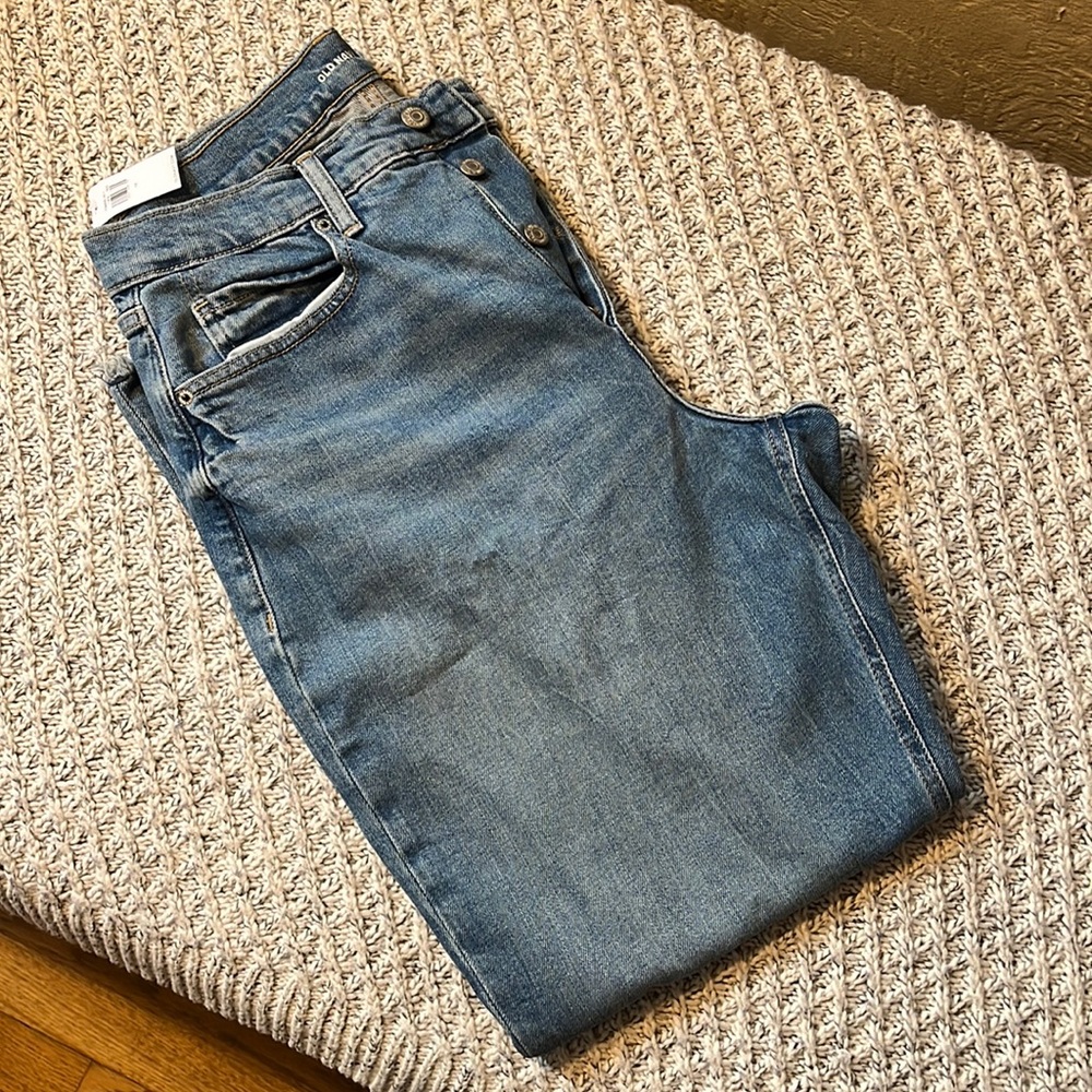 Old Navy Extra High Rise Sky-Hi Straight Jeans New With Tags